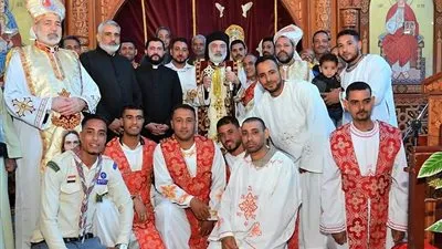 الأنبا باسيليوس يترأس القداس الإلهي بكنيسة السيدة العذراء بالقوصية