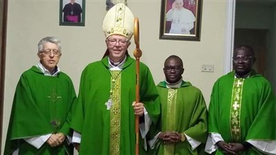 قداس حبري بكنيسة القلب المقدس للآباء الكومبونيان بوسط البلد