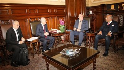 وزير الزراعة يبحث مع رئيس جهاز التجارة الداخلية توسعة نشاط البورصة المصرية للسلع 