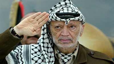 وثائق بريطانية سرية: بوش أمر المخابرات الأمريكية بالبحث عن بديل لياسر عرفات في ذروة انتفاضة الأقصى