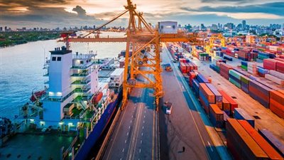 هل ستنخفض الأسعار؟.. مصر تودع أزمة البضائع المكدسة بالموانئ 