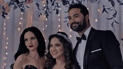 رنا رئيس تستعين برضوى الشربيني للرد على علاقة كريم فهمي بـ والدتها في 