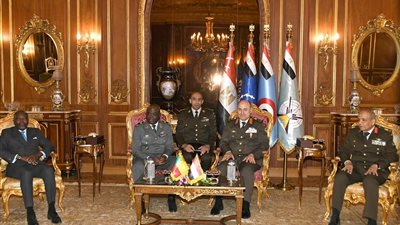 تفاصيل لقاء رئيس أركان حرب القوات المسلحة المصري والبنيني