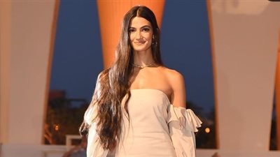 شاهد.. أحدث إطلالة صيفية لـ تارا عماد