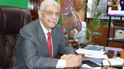 رئيس جامعة المنوفية يفوز بعضوية مجلس إدارة جمعية الجراحين المصرية