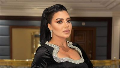 شاهد.. رانيا يوسف تخطف الأنظار في أحدث ظهور لها من الأقصر 