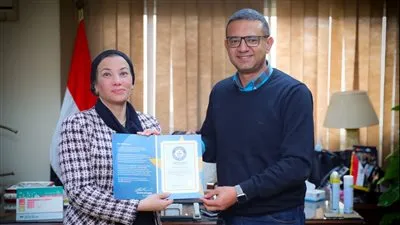 وزيرة البيئة تستقبل المغامر والناشط البيئي المصري علي عبده