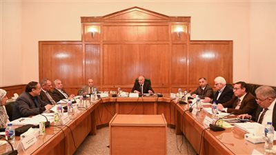 وزير الري يعقد اجتماع الجمعية العامة العادية للشركة القابضة للري والصرف