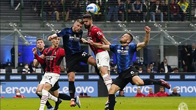 غيابات مؤثرة.. بيولي يعلن تشكيل ميلان الرسمي لمواجهة إنتر ميلان في الدوري الإيطالي