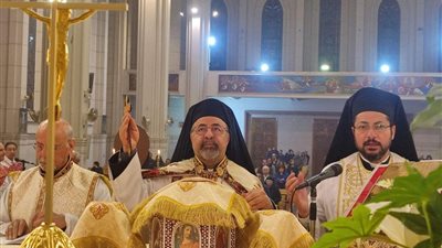 بطريرك الأقباط الكاثوليك يترأس قداس الذكرى الأولى لنيافة الأنبا يوحنا قلته