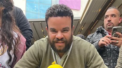 محمد عبد الرحمن ينتهي من تصوير فيلمه البطة الصفرا