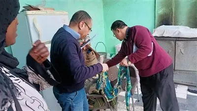  وفد وزارة التنمية المحلية يتفقد مشروعات الإنتاجية بقرى حياة كريمة بأسوان 