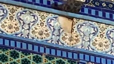 تساقط الحجارة من مصلى بقبة الصخرة و