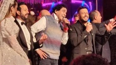 أحمد عصام ينشر مقطع من غناء الكينج وحماقي لأغنية 