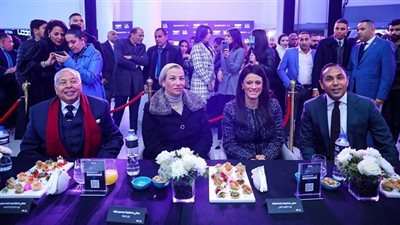  وزيرة التعاون الدولي تشارك في تدشين أول سيارة كهربائية 