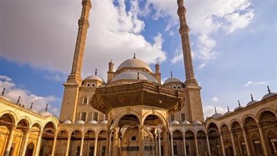 بعد تطبيق التوقيت الصيفي.. تعرف على مواقيت الصلاة في المحافظات