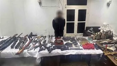 ضبط ورشة لتصنيع وتعديل الأسلحة النارية بقنا