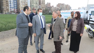 محافظ المنوفية يتفقد اصطفاف وصول 14 معدة جديدة كدعم لمنظومة المخلفات الصلبة