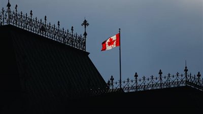 كندا تحث مواطنيها على تجنب السفر إلى بيلاروسيا