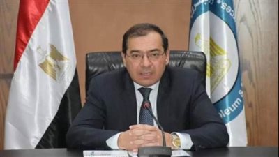 عاجل.. طرح أول مزايدة عالمية لتنمية حقول البترول المتقادمة