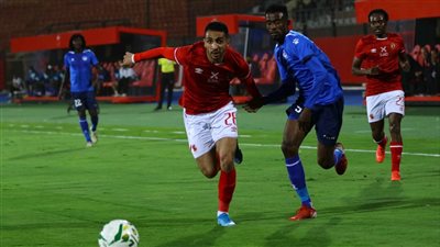 رسميًا.. كاف يمنع الحضور الجماهيري في مباراة الهلال أمام الأهلي 