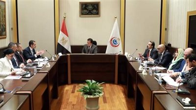 وزير الصحة يبحث التعاون مع 