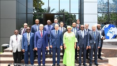 وزير الري يلتقي نائبة رئيس الوزراء ووزيرة البيئة بالكونغو 