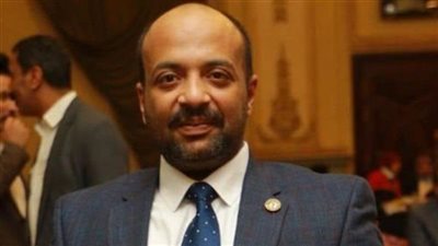 رئيس اللجنة الاقتصادية بتجارية بني سويف يطالب بدعم التجار في التحول للتصنيع المحلي وتوطين الصناعة