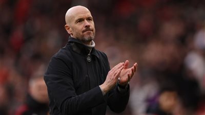 عاجل.. تين هاج يتخذ قرارا ناريا بعد الخروج الأوروبي أمام إشبيلية