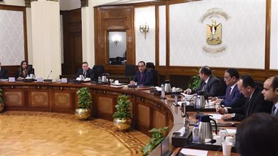 تفاصيل متابعة رئيس الوزراء موقف تطبيق منظومة الشحن المُسبق
