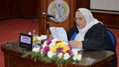 مسنة عن حصولها على الماجستير بعمر الثمانين: 