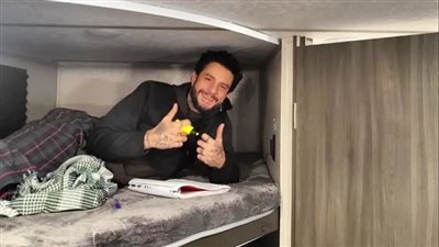 أحمد الفيشاوي يمارس الرياضة في أحدث ظهور له