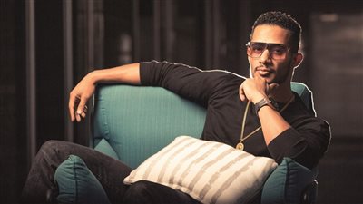 بعد ركوضه حافيا.. محمد رمضان تريند 