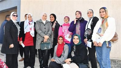 بنات عين شمس تطلق قافلة تنموية شاملة إلى قرية عرب القميعى بالصف