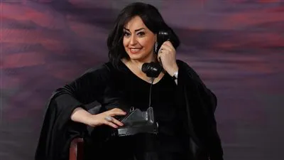 « بشوفها حاجه كوميدي » رد هند عاكف عند سؤالها عن ياسمين عز 