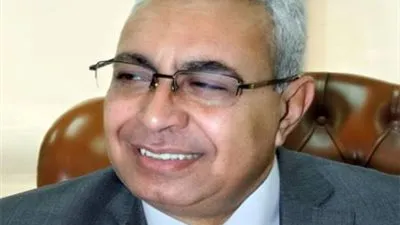 وزيرة الثقافة تنعى الشاعر سعد عبد الرحمن