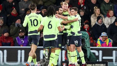 مايسترو مانشستر سيتي على أعتاب برشلونة في الميركاتو الصيفي 