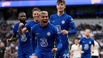 الدوري الإنجليزي.. قمة نارية بين توتنهام وتشيلسي