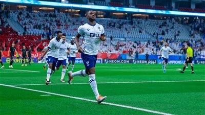 عاجل.. إيجالو يسجل هدف الهلال الأول أمام الدحيل 