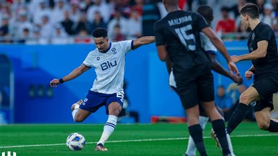 عاجل.. سالم الدوسري يسجل خامس أهداف الهلال أمام الدحيل 