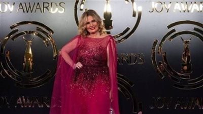  يسرا تروج لمسلسلها الجديد 