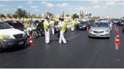 حملات مكثفة لرصد المخالفات أعلى المحاور بالقاهرة والطرق السريعة