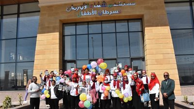 450 طالبا في قنا يدعمون الأطفال محاربي السرطان بمستشفى شفاء الأورمان 