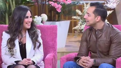 الخميس.. عمرو وهبة وشيري عادل ضيوف برنامج 'معكم منى الشاذلي'