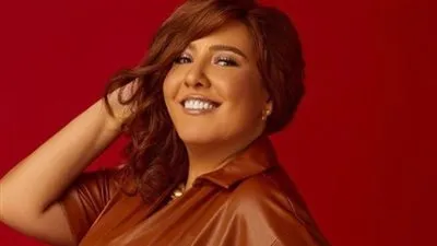  بعد تعرضها للهجوم.. مي كساب تساند مني ذكي