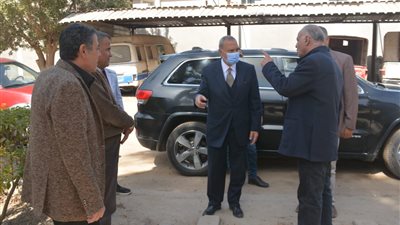 محافظ القليوبية يتابع مشروع الـ 30 مليون بيضة بالخانكة 