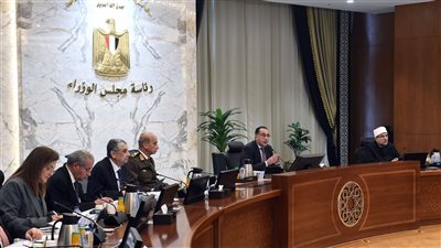 عاجل.. الحكومة توافق على مد الخدمة للأطباء البشريين لمدة عامين بعد بلوغ سن المعاش