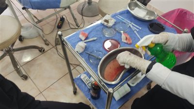 يديره شخص حاصل على دبلوم.. 