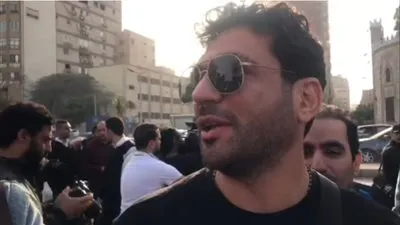 بالصور | وصول حسن الرداد مقر إنتخابات نقابة المهن التمثيلية 