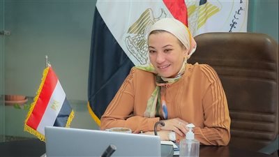 وزيرة البيئة تلتقي محافظ الفيوم لبحث دعم أنشطة السياحة البيئية بالمحميات 